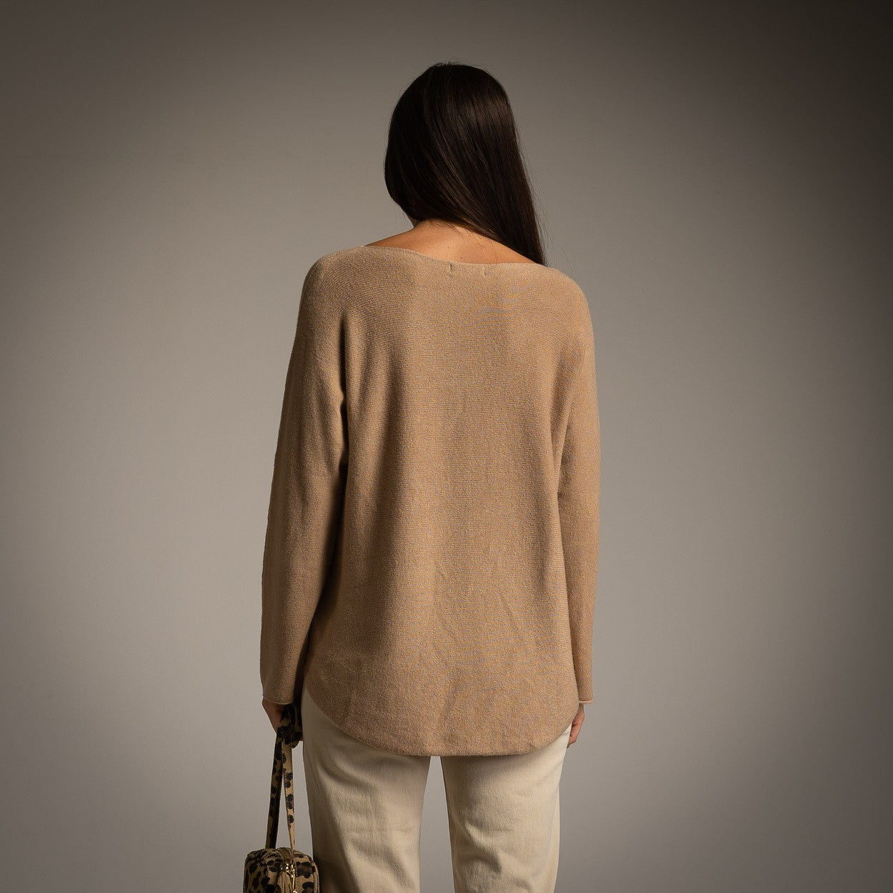 V-Neck Pullover – Soft Touch