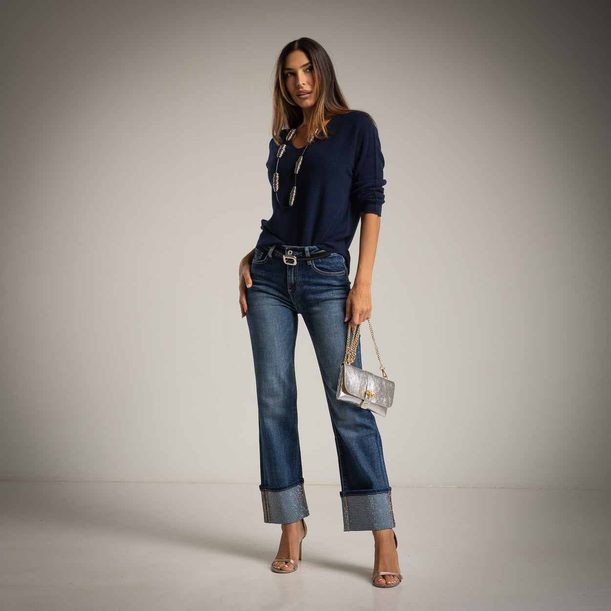 V-Neck Pullover – Soft Touch