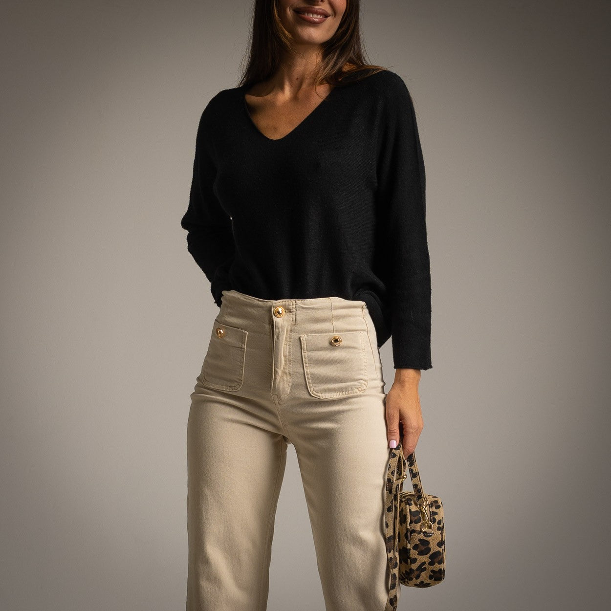 V-Neck Pullover – Soft Touch