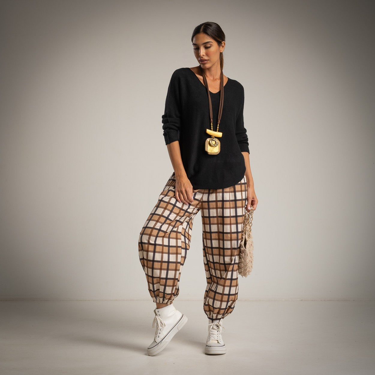V-Neck Pullover – Soft Touch