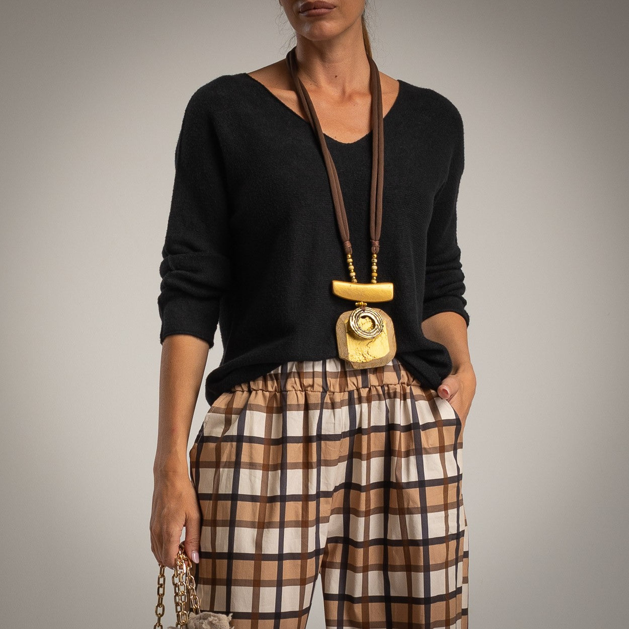V-Neck Pullover – Soft Touch