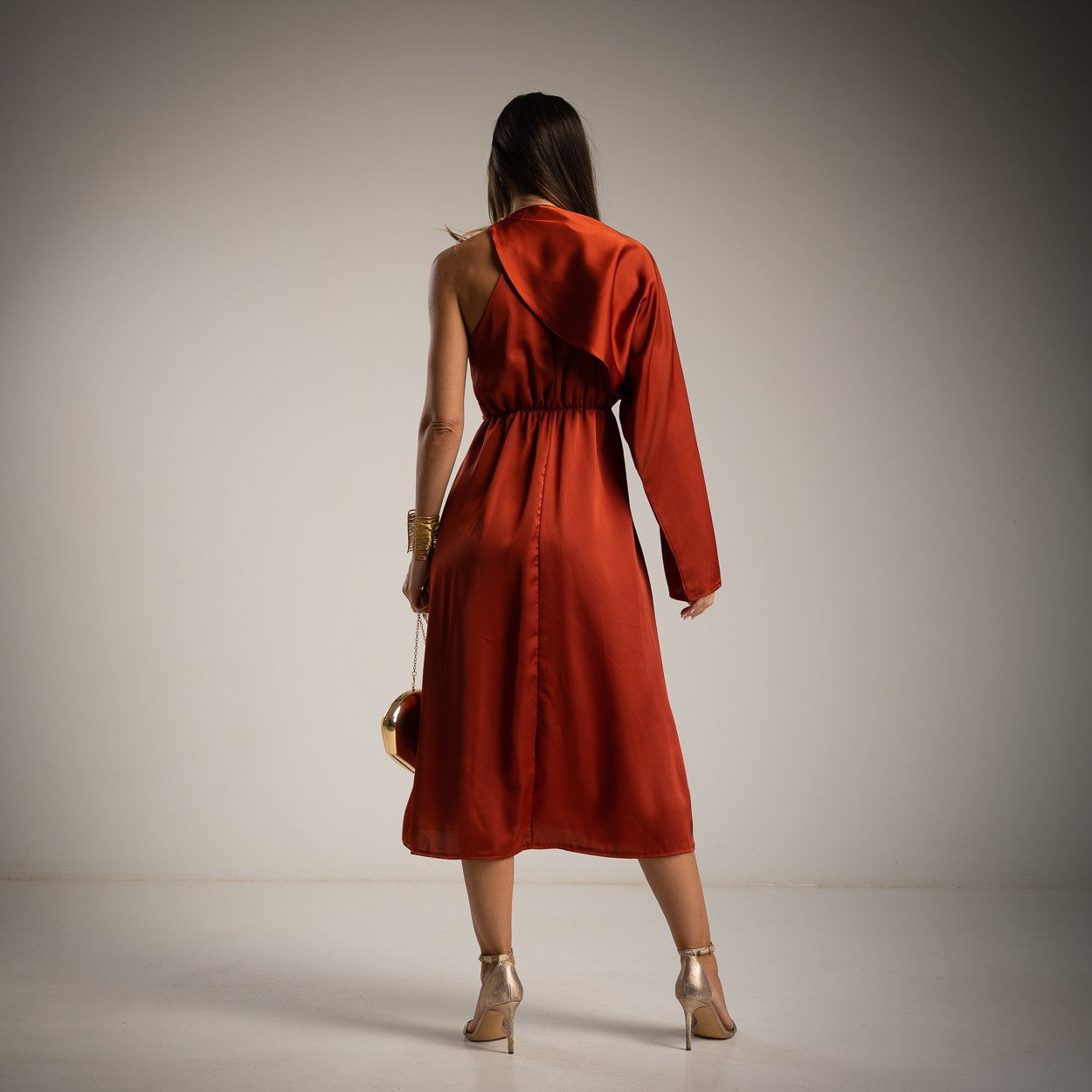 Set 2 Piezas: Vestido + Capa Satinada Teja