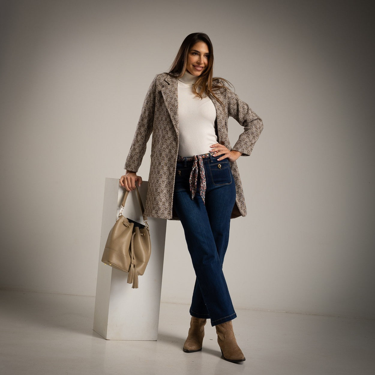 Gefütterter Mantel Espiga mit Taschen – Crudo