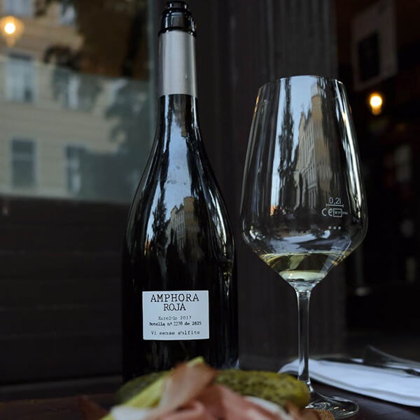Amphora Roja Natural Blanco 2023 – Penedès DO - 0,75 L